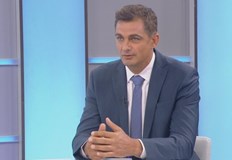 Той изтъкна че България получава азерски газ на три пъти