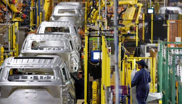 Автомобилният гигант иска да засили прехода си към електрически превозни средства Автомобилният гигант иска да засили прехода си към електрически превозни средства