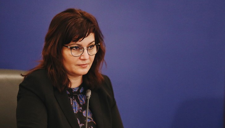 Преди дни здравният министър в оставка уволни д-р Константинов заради констатирани нарушения