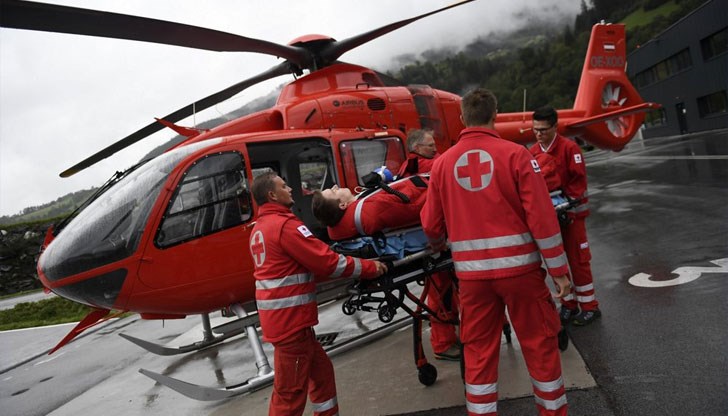 В Плевен ще обучават пилотите и парамедиците за медицинските вертолети