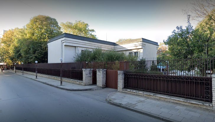 Това следва като реципрочна мярка след взетото решение за закриване на българската мисия в Екатеринбург