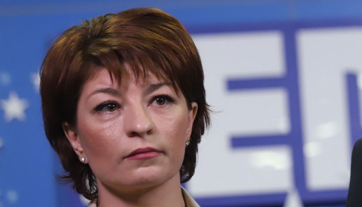 По думите на дуловската депутатка танковете с втечнен газ са "митични" По думите на дуловската депутатка танковете с втечнен газ са "митични"