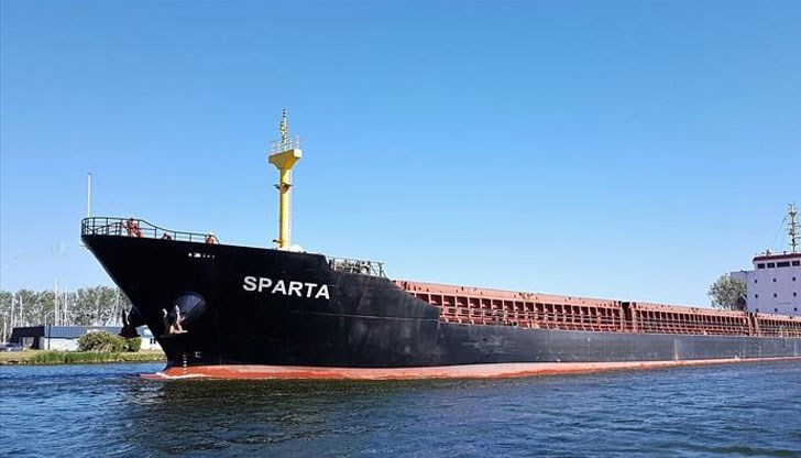 СПАРТА е заседнал в района на моста Явуз Султан Селим СПАРТА е заседнал в района на моста Явуз Султан Селим