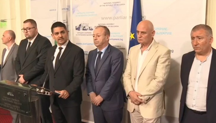 Радостин Василев с изявление относно провежданите консултации за съставяне на правителство в рамките на третия мандат