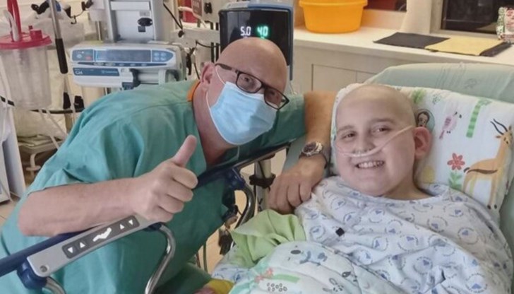 Вече 5 години продължава борбата на Дени и семейството му с левкeмията Вече 5 години продължава борбата на Дени и семейството му с левкeмията