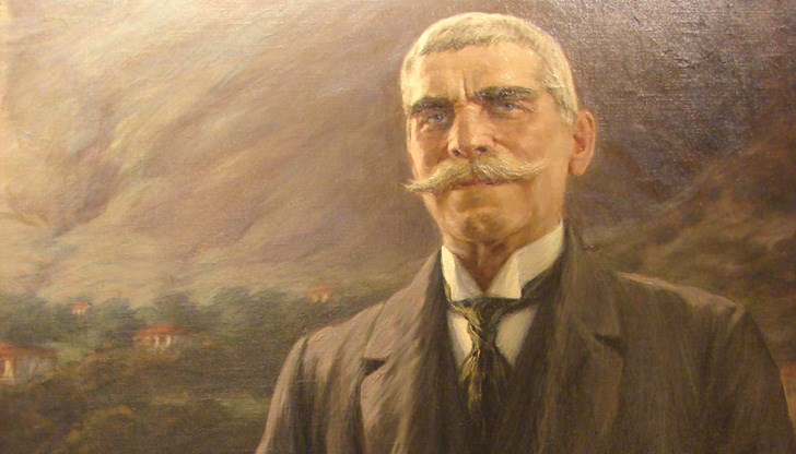 В родния му град Сопот годишнината започва с тържествена литургия в черквата „Св.св. Петър и Павел“ В родния му град Сопот годишнината започва с тържествена литургия в черквата „Св.св. Петър и Павел“