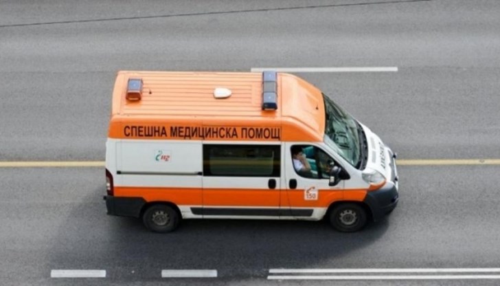 Засега не е ясно дали жегата е причината за смъртта му, аутопсията ще изясни от какво е починал. Засега не е ясно дали жегата е причината за смъртта му, аутопсията ще изясни от какво е починал.