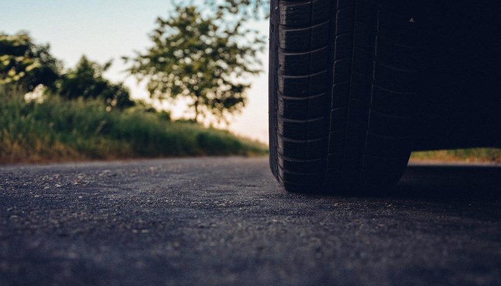 В областта обаче има 15 км неасфалтиран второкласен път В областта обаче има 15 км неасфалтиран второкласен път