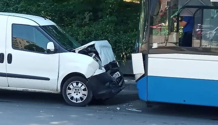 Инцидентът е станал на метри от спирка