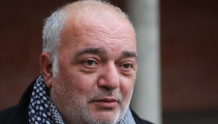 Затова и нещастният кошаревски прокурор се опитва да "облече" срамотиите на бившата власт Затова и нещастният кошаревски прокурор се опитва да "облече" срамотиите на бившата власт