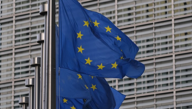 Така военната помощ на ЕС за Украйна достигна общо 2,56 милиарда евро Така военната помощ на ЕС за Украйна достигна общо 2,56 милиарда евро