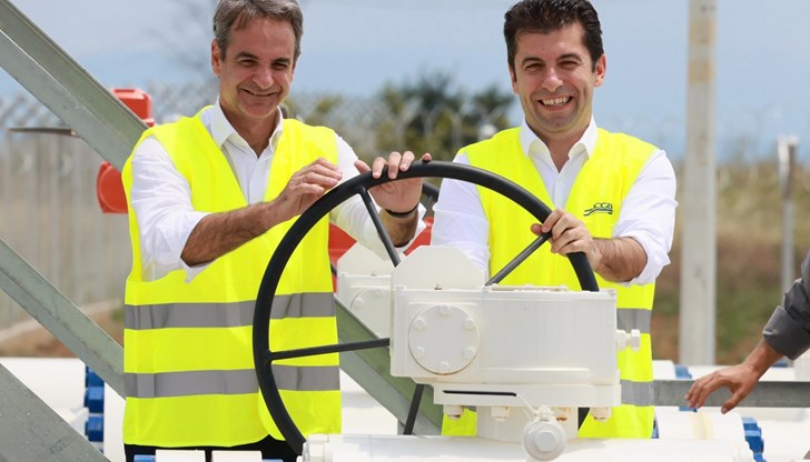 Политическата класа няма една читава идея, но ние имаме 10, защото не се страхуваме нито от нови кабинети, нито от служебни правителства, нито от избори, нито от анархия