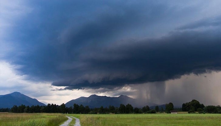 Очакваме понижение на температурите, гръмотевични бури, валежи и градушки Очакваме понижение на температурите, гръмотевични бури, валежи и градушки