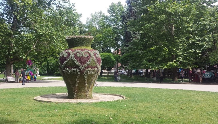 Идеята да бъдат поставени паметни плочи на местата, където са живели джаз музикантите Петър Петров – Парчето и Стайко Стайков Идеята да бъдат поставени паметни плочи на местата, където са живели джаз музикантите Петър Петров – Парчето и Стайко Стайков