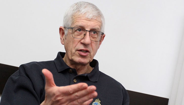 България беше използвана като опитно зайче и в случая с газа, и в този с руските дипломати България беше използвана като опитно зайче и в случая с газа, и в този с руските дипломати