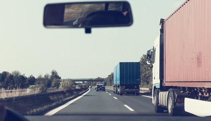 Съпругът й търси свидетели /Снимката е илюстративна/ Съпругът й търси свидетели /Снимката е илюстративна/