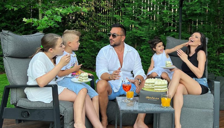 Преди дни една от най-харесваните певици отпразнува рожден ден