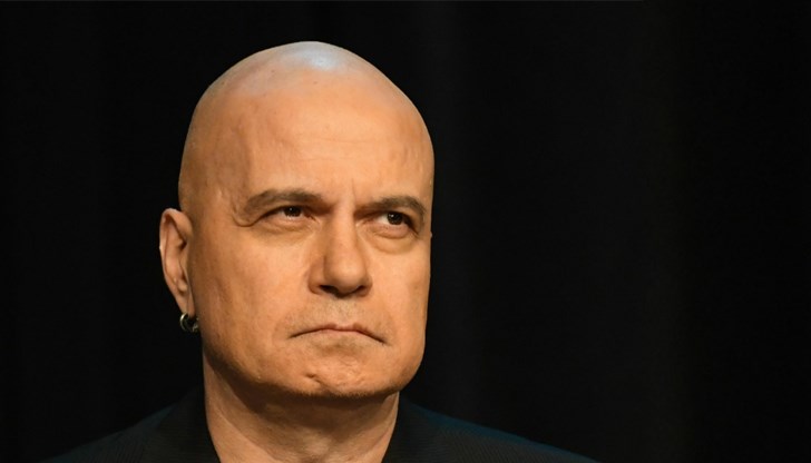 Искам да си призная, да бъда честен и брутално откровен - аз съм мафиот. Такава е истината