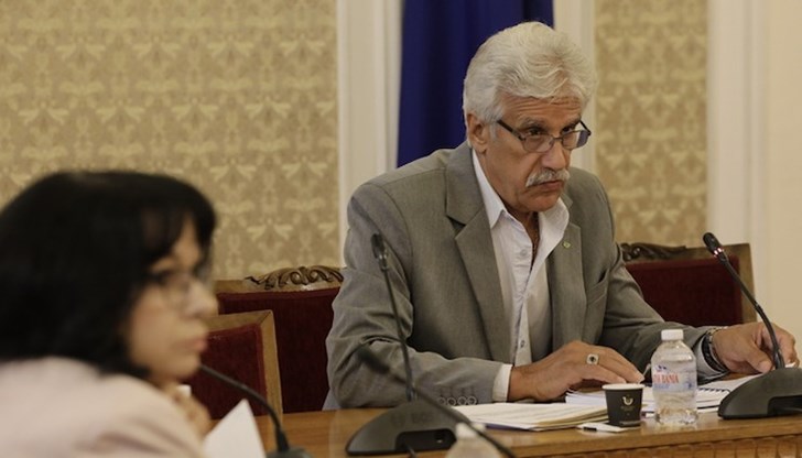 26 юли е новата дата, на която е насрочено изслушване на всички факти и обстоятелства, свързани с подписания от правителството Меморандум за 1 млрд. долара 26 юли е новата дата, на която е насрочено изслушване на всички факти и обстоятелства, свързани с подписания от правителството Меморандум за 1 млрд. долара