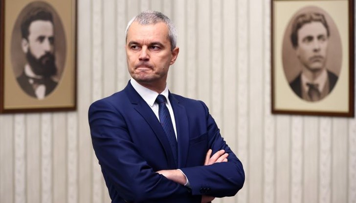 Възможно е ПП да бъде отново първа политическа сила, но с крехко мнозинство, прогнозира Боряна Димитрова от социологическа агенция "Алфа рисърч" Възможно е ПП да бъде отново първа политическа сила, но с крехко мнозинство, прогнозира Боряна Димитрова от социологическа агенция "Алфа рисърч"