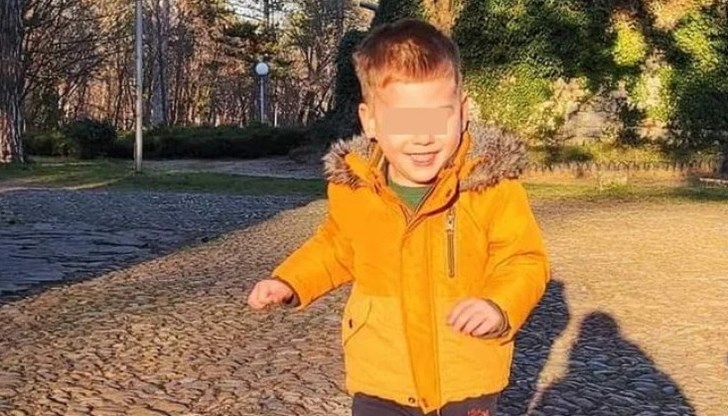 Стилиан е бил много чакано дете, бил обичан и прекрасно гледан от родителите си