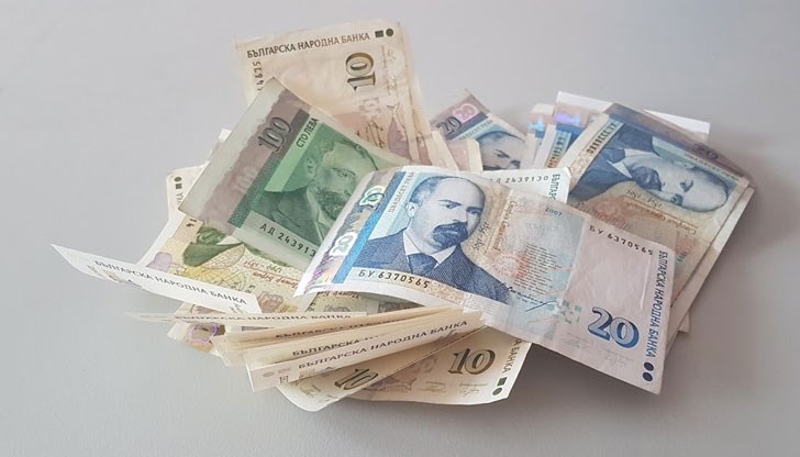 Средната пенсия за осигурителен стаж и възраст за 2021 г. е била 566,92 лева Средната пенсия за осигурителен стаж и възраст за 2021 г. е била 566,92 лева