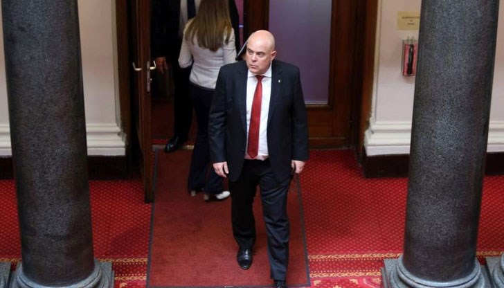 Народните представители ще направят втори опит за изслушване на главния прокурор