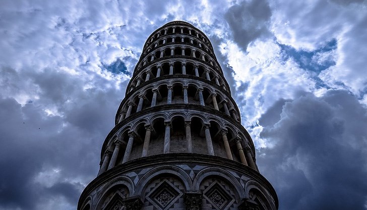 Чака ли я Италия политическа криза през есента?