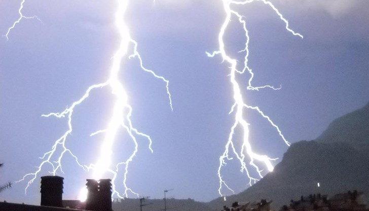 Вчера Истанбул бе парализиран от буря