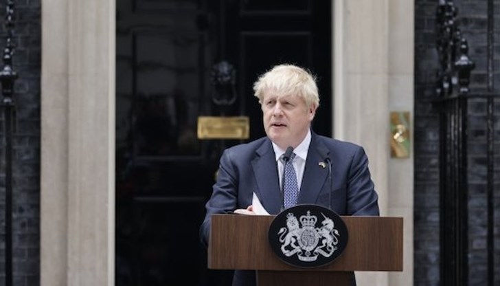 Британският премиер Борис Джонсън обяви в четвъртък, че подава оставка от поста, както и от ръководството на Консервативната партия.
