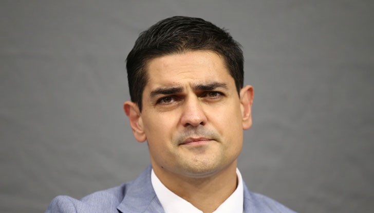 Василев беше именно от квотата на ИТН, преди да напусне и да стане независим депутат Василев беше именно от квотата на ИТН, преди да напусне и да стане независим депутат