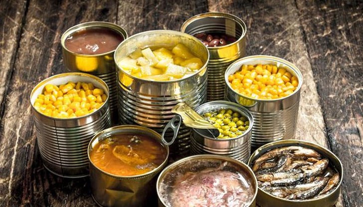 Истина ли е, русенското варено се прави от развалено месо, сардините в масло вредят на фигурата и консервите като цяло причиняват куп болести? Истина ли е, русенското варено се прави от развалено месо, сардините в масло вредят на фигурата и консервите като цяло причиняват куп болести?