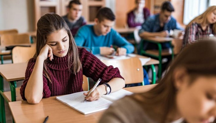 Две паралелки – в Борово и Глоджево, са закрити в Русенска област поради липса на желаещи ученици Две паралелки – в Борово и Глоджево, са закрити в Русенска област поради липса на желаещи ученици