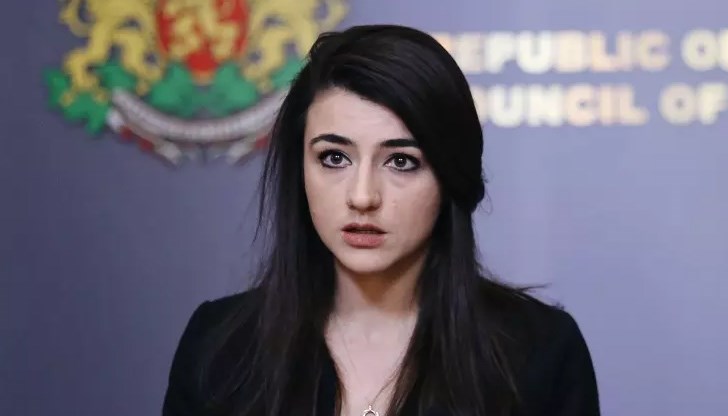 Разследват Лена Бориславова за неизгодна сделка, свързана е с Българската банка за развитие Разследват Лена Бориславова за неизгодна сделка, свързана е с Българската банка за развитие