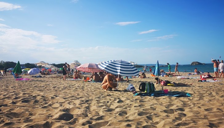 Мъж от Ямболско на 47 години почина на плажа