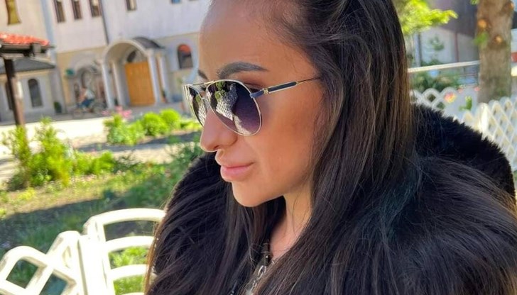 Урониха авторитета и достойнството ѝ като човек и служител, коментира Бистра Радева