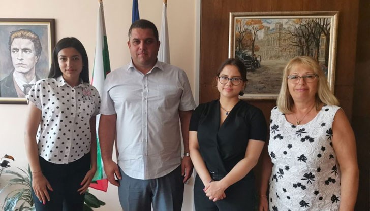 Председателят на Общинския съвет пое ангажимент за поставяне на беседки и места за отдих за младите хора в града