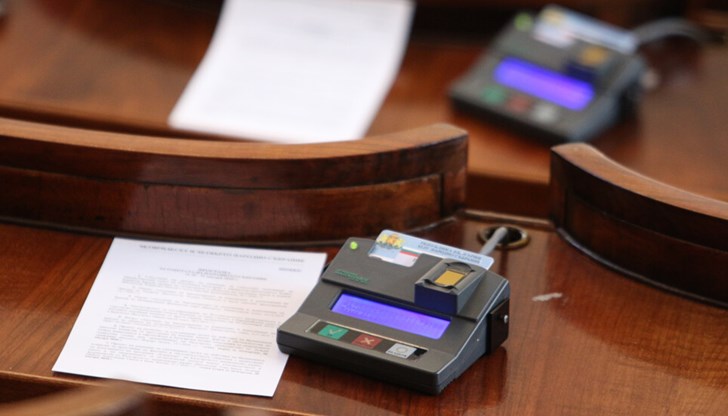 2 месеца за отглеждане на дете се полага на бащите според направените промени в Кодекса на труда 2 месеца за отглеждане на дете се полага на бащите според направените промени в Кодекса на труда