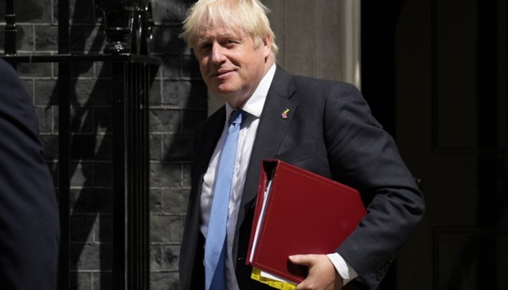 Искам да благодаря на всички тук и hasta la vista, baby, благодаря", завърши той речта си с думи от "Терминатор 2".