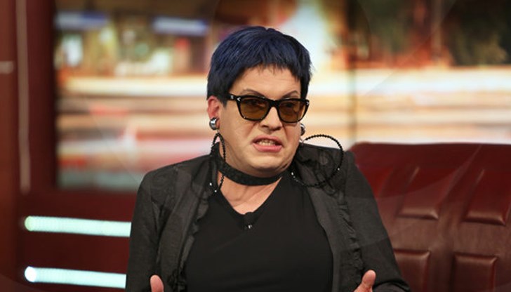 Делото е заради десетина скеча в предаването Делото е заради десетина скеча в предаването