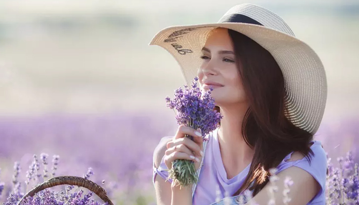 8 ползи от лавандуловото маслоЗащо трябва да го имате задължително