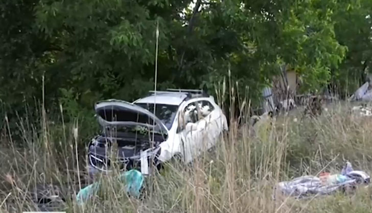 В автомобила са пътували две жени, мъж и бебеЛек автомобил