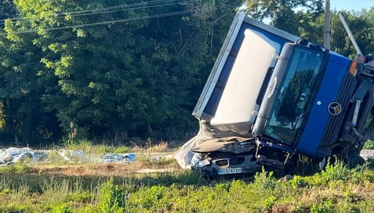 Местни жители сигнализират, че на това кръстовище катастрофите са ежедневиеТежка