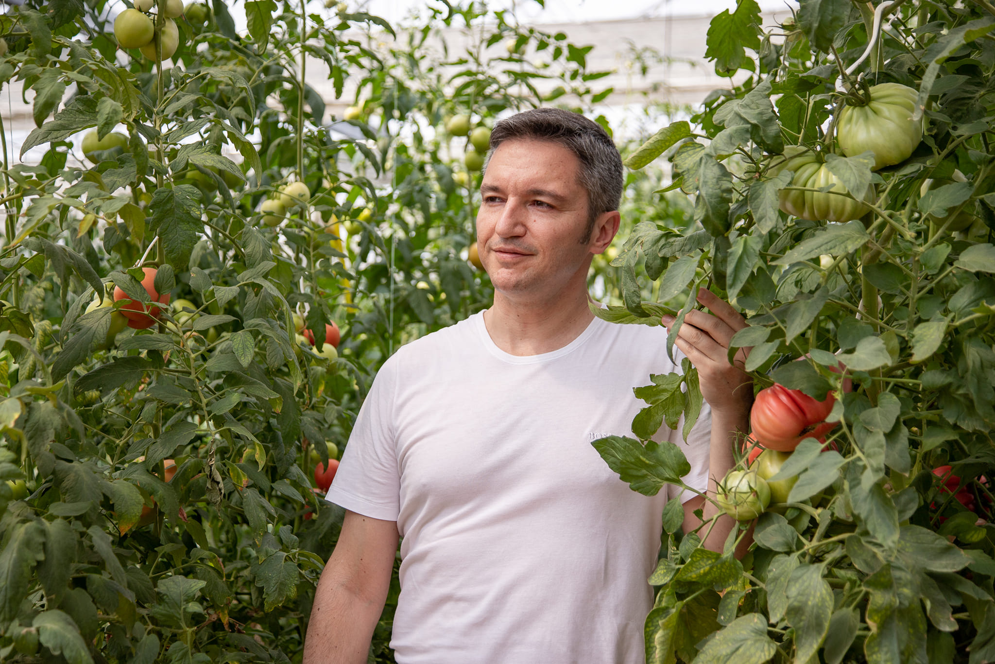 Кристиан Вигенин се похвали със снимки във фейсбук от посещение