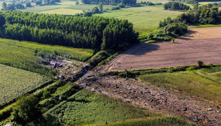 Теренът около мястото на инцидента обаче не е безопасен заради