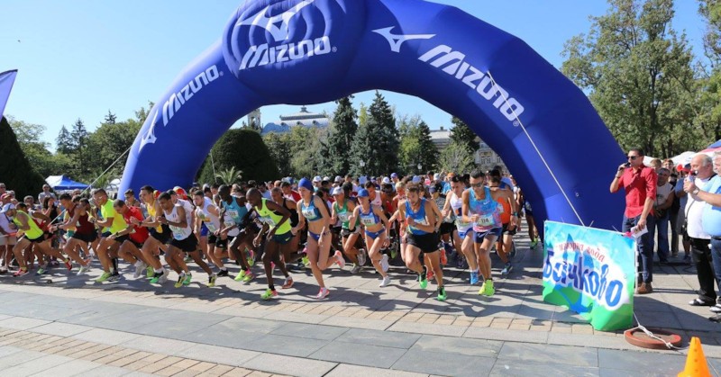 Всеки участник получава юбилеен медал, тениска, транспорт от/до старт-финалаЕдно уникално