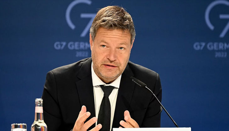 Имаме нужда от устойчивост. Зимата тепърва предстои, обясни вицеканцлерът Роберт