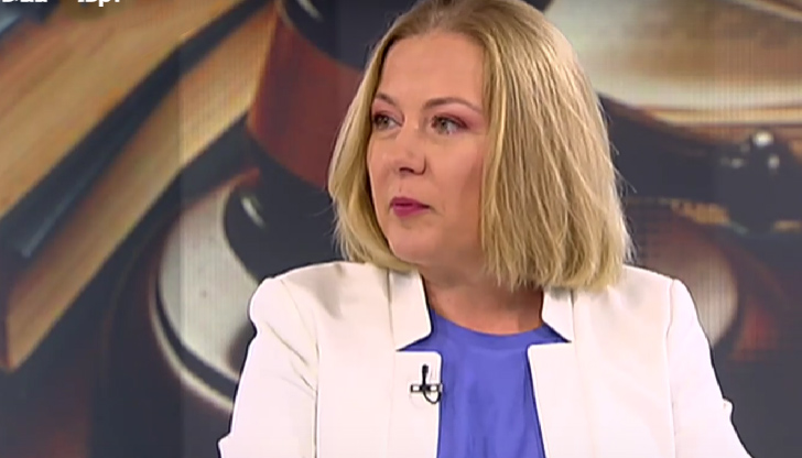 Според Надежда Йорданова предстои да се обсъди дали ДБ и