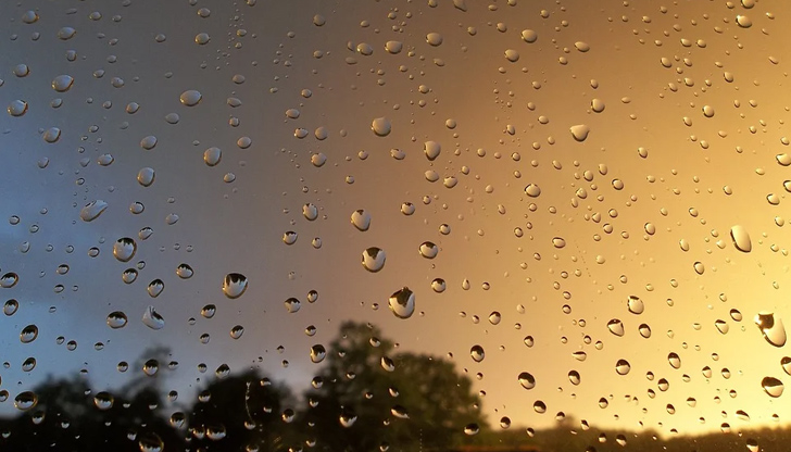 През следващото денонощие облачността над страната ще бъде предимно значителнаЖълт