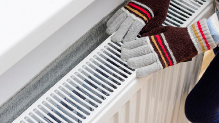 Около 2,1 милиона са българите, които не могат да отопляват